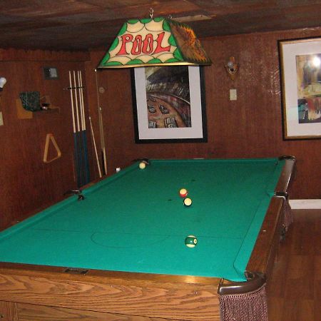 The Olde Village Inn Centreville  外观 照片